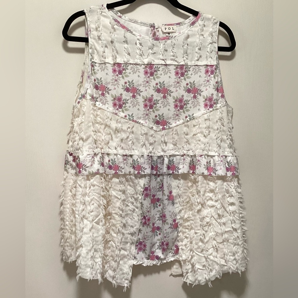 POL Floral Textured Sleeveless Top - Picture 4 of 5